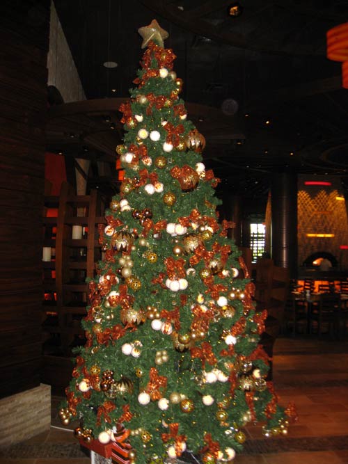 Holiday tree, Dubai, January 2010