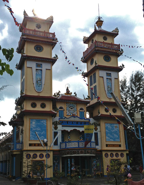 Cao Dai Temple, Long Xuyen, Vietnam